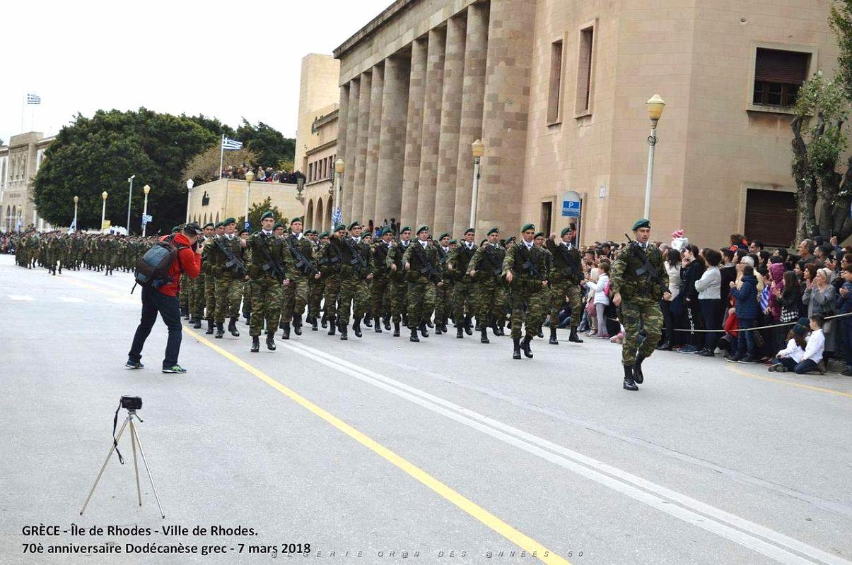 317- Rhodes- Defile Dodecanese grec.JPG